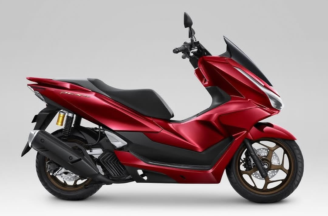 Honda PCX 160 2025 Memiliki Spesifikasi yang Bikin Penasaran, Kelebihannya Juga Banyak!