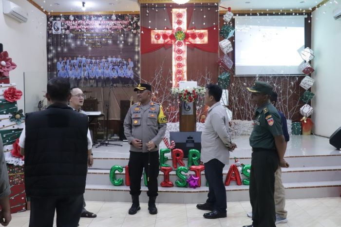 Jamin Keamanan Natal 2024 dan Tahun Baru 2025, Kapolres Pekalongan Pantau Gereja dan Pos Pengamanan