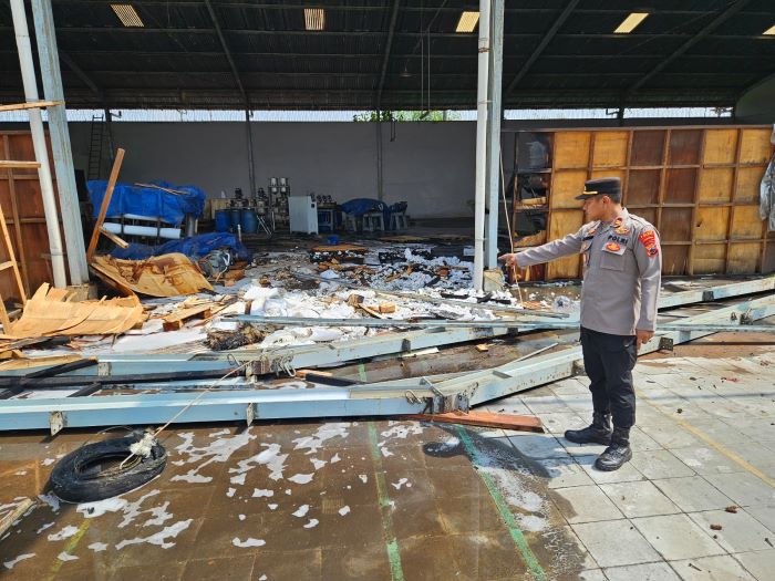 Eks Pabrik Dupantex Terbakar, 3 Petugas Damkar Pekalongan Sesak Nafas