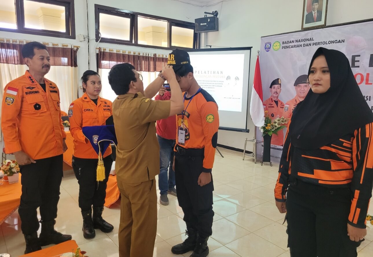 Kantor Pencarian dan Pertolongan Semarang Beri Pelatihan Pertolongan Pertama bagi Potensi SAR di Pekalongan