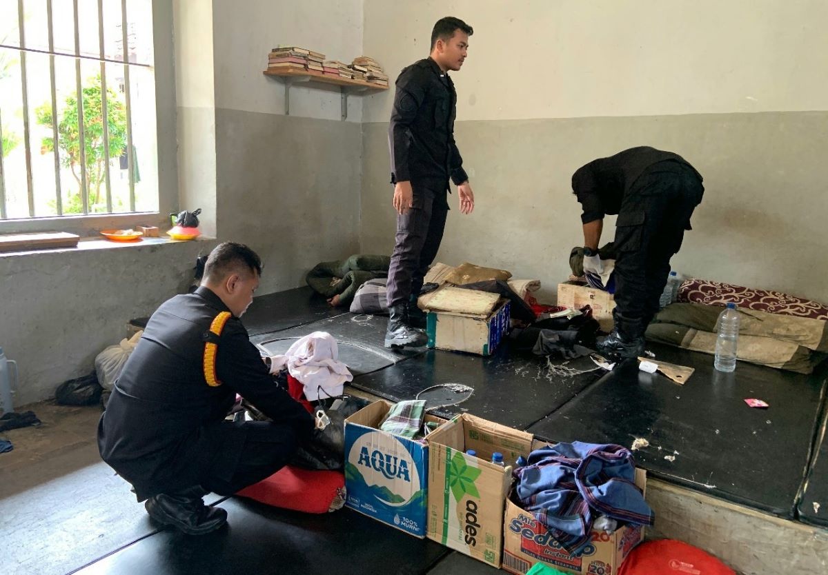 Rutan Pekalongan Kembali Sidak Kamar Hunian, Tes Urine WBP Negatif Narkoba, Lingkungan Bersih!