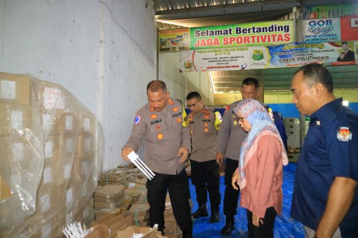 Kapolres Pekalongan Cek Gudang Logistik Pilkada 2024, Pastikan Pengawalan dan Keamanan Logistik