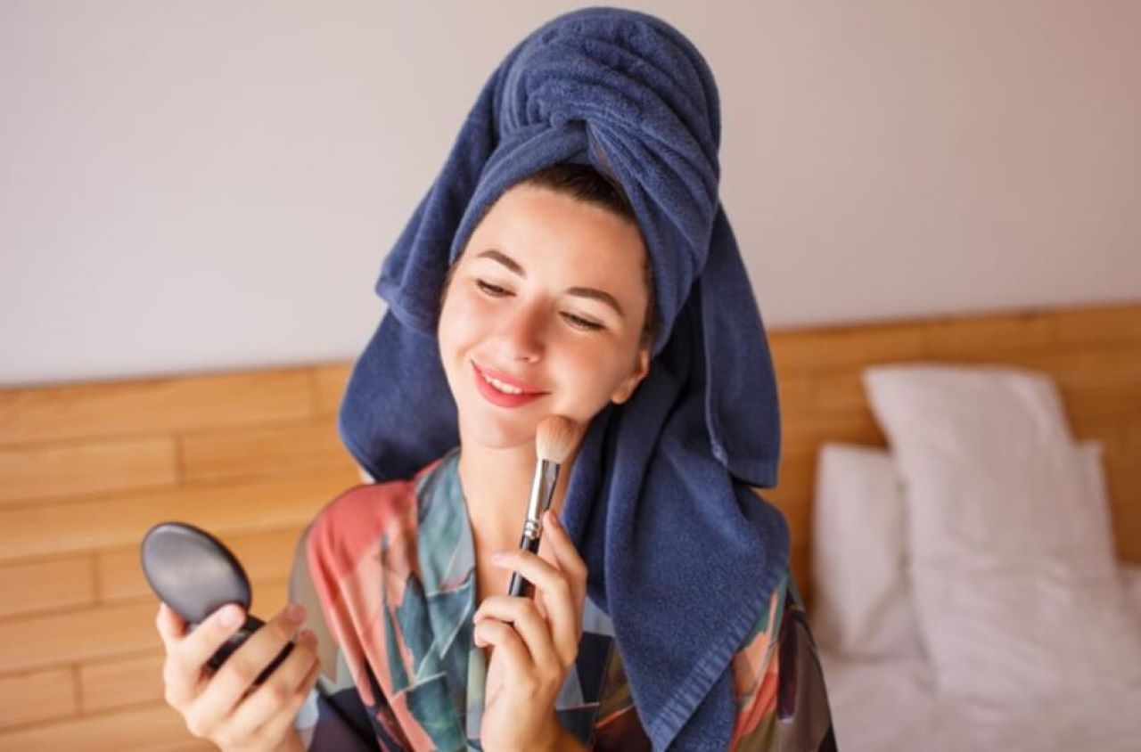 Rekomendasi Bedak Padat Wardah yang Cocok untuk Usia 40 Tahun Ke Atas Dibawah 50 Ribuan!