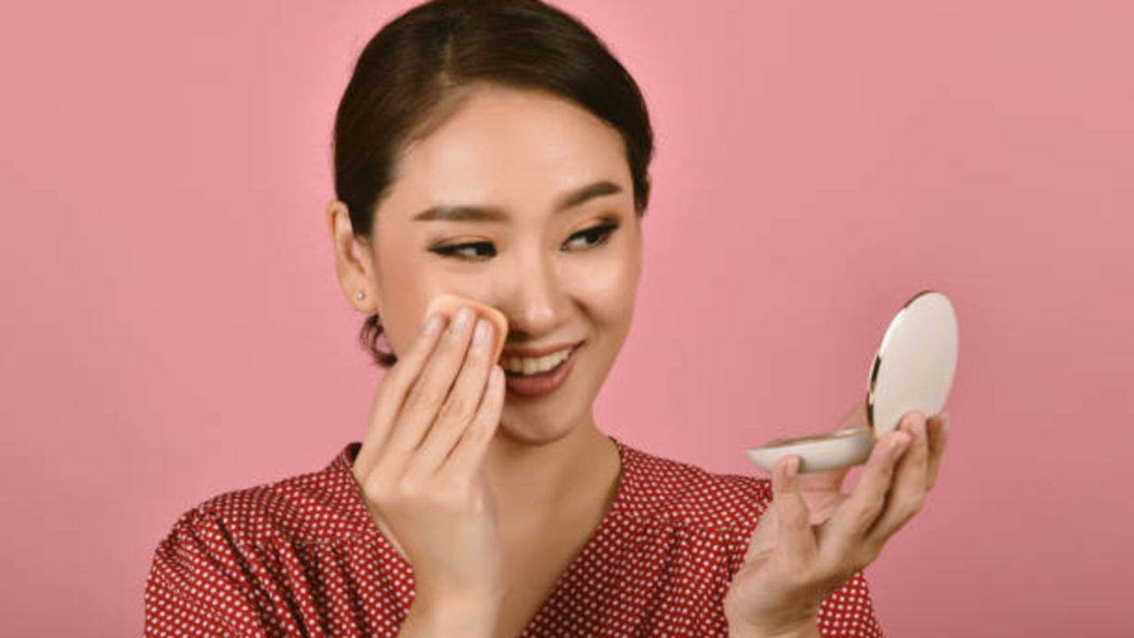 Jangan Salah Pilih! Ini Rekomendasi Bedak yang Tidak Luntur Saat Berkeringat dan Murah