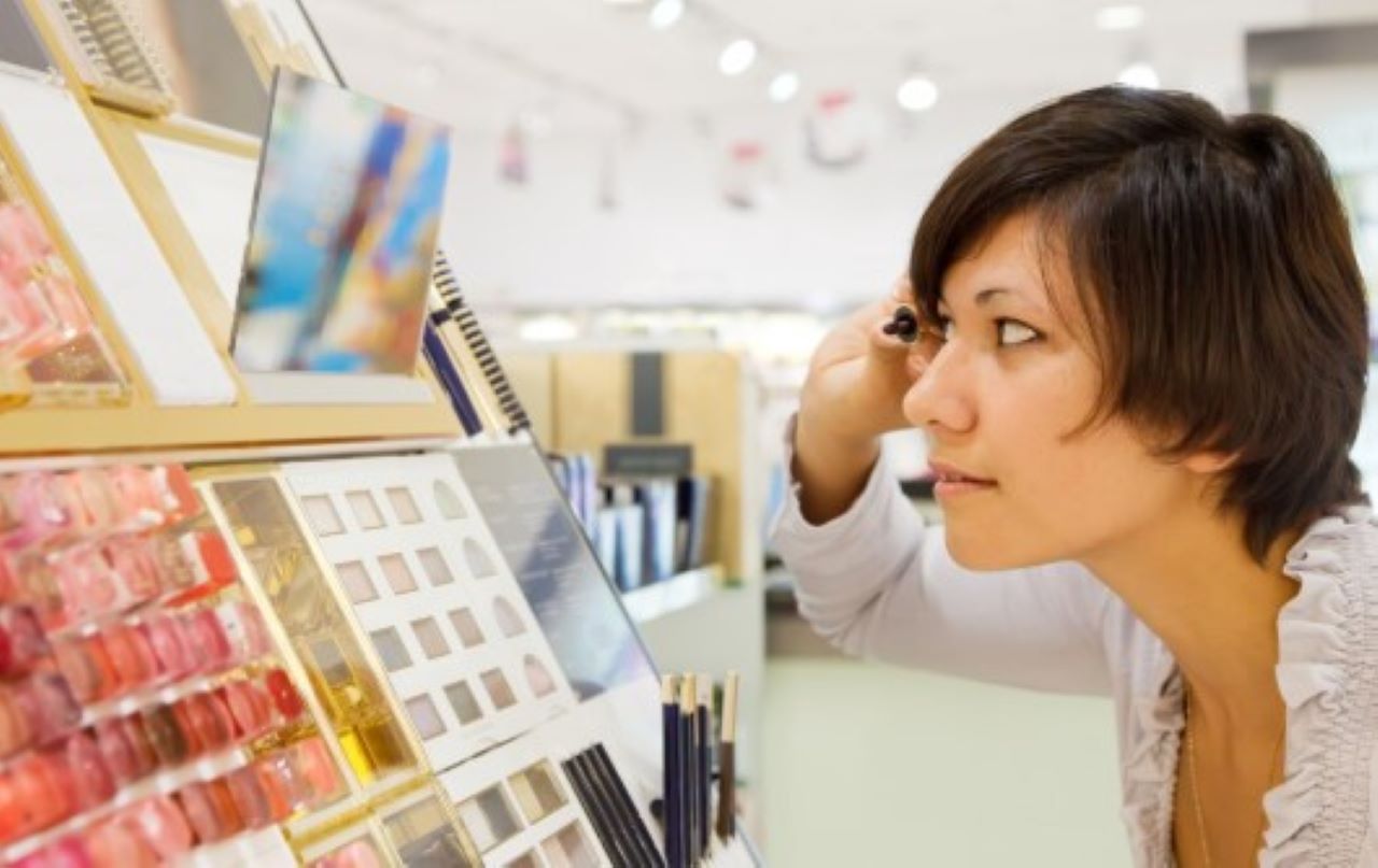 4 Rekomendasi Toko Kosmetik di Pekalongan, Lengkap dan Bisa Kamu Dapatkan dengan Harga Terjangkau 