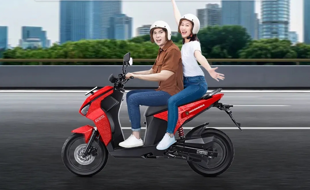 Pengemudi Ojek Online Merapat, 5 Motor Listrik Berkapasitas Baterai Besar Ini Bisa Kamu Miliki!