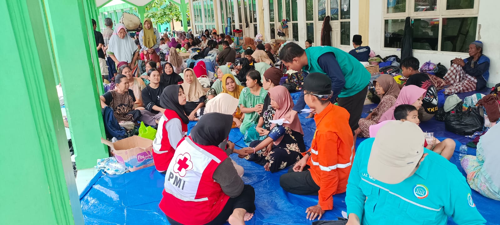 Guyub Bareng Banjir Pekalongan, Forum Baitul Maal Salurkan Layanan Kesehatan dan Logistik