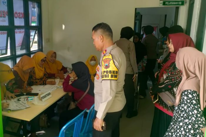 Hari Bhayangkara Ke-78, Polres Pekalongan Gelar Bakti Sosial Pelayanan KB