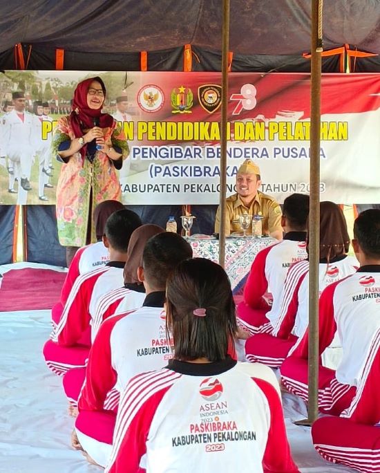 Ketua DPRD Kabupaten Pekalongan Motivasi Paskibraka, Ini Kunci Sukses yang Diberikan Hindun 