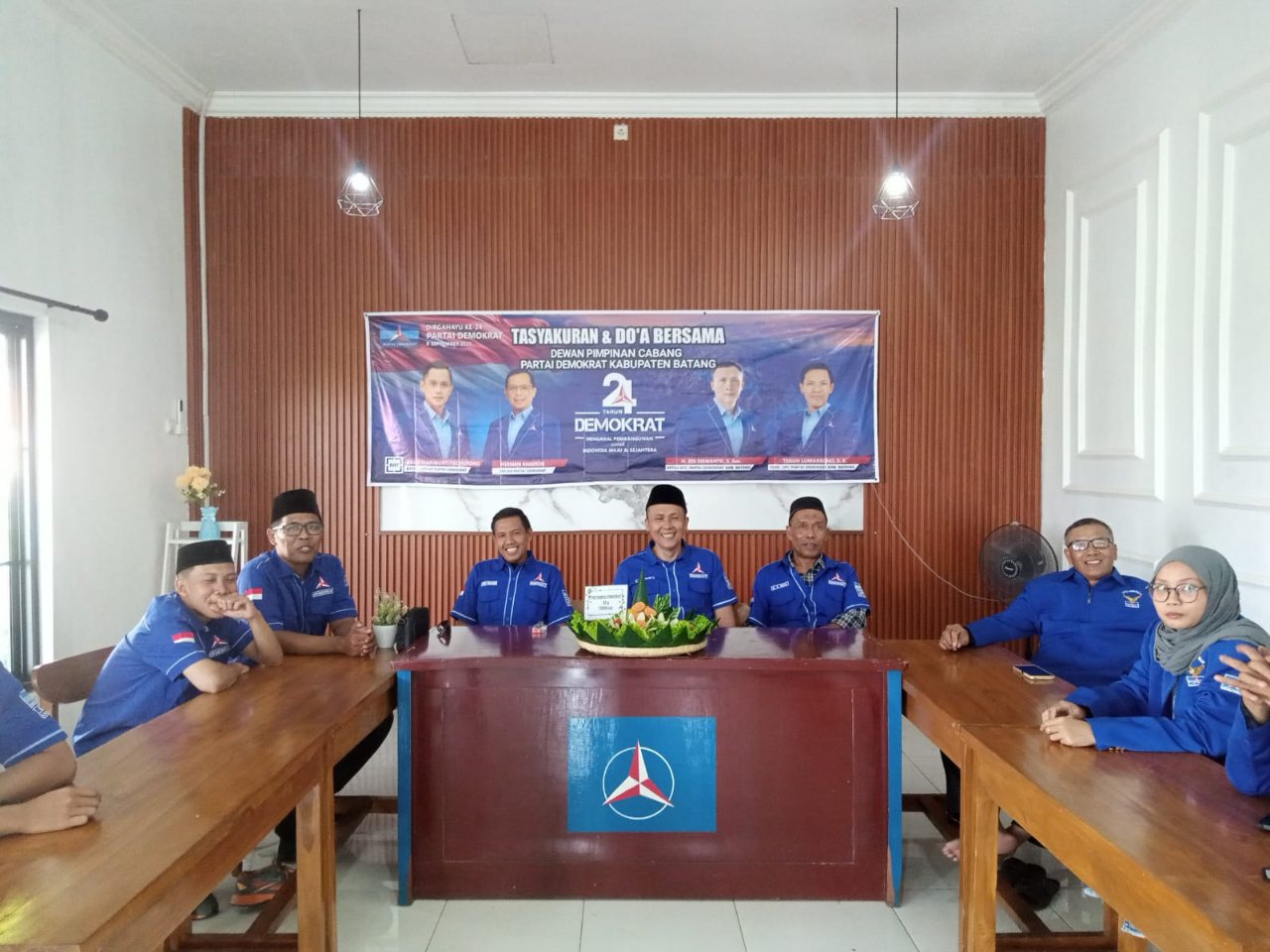 Sederhana dan Penuh Makna, Partai Demokrat Batang Gelar HUT ke-24 dengan Santunan dan Doa Bersama