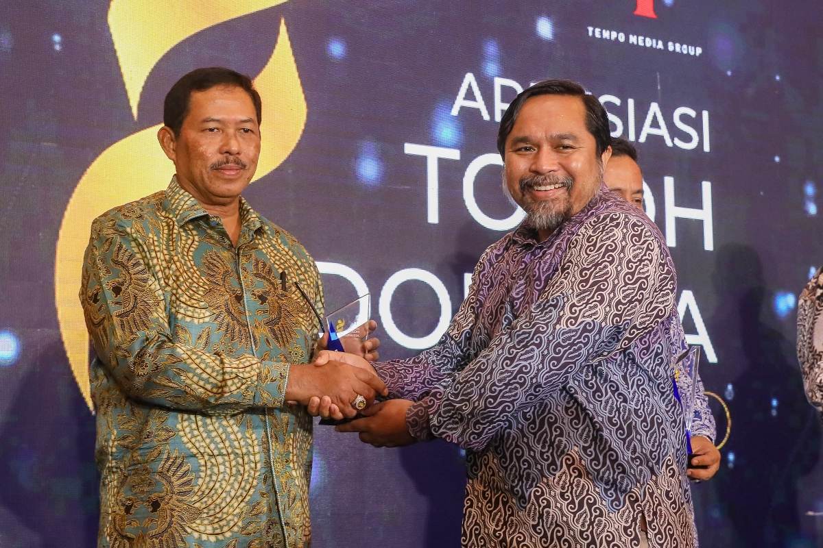 Pj Gubernur Jateng Nana Sudjana Raih Penghargaan pada  Apresiasi Tokoh Indonesia 2024