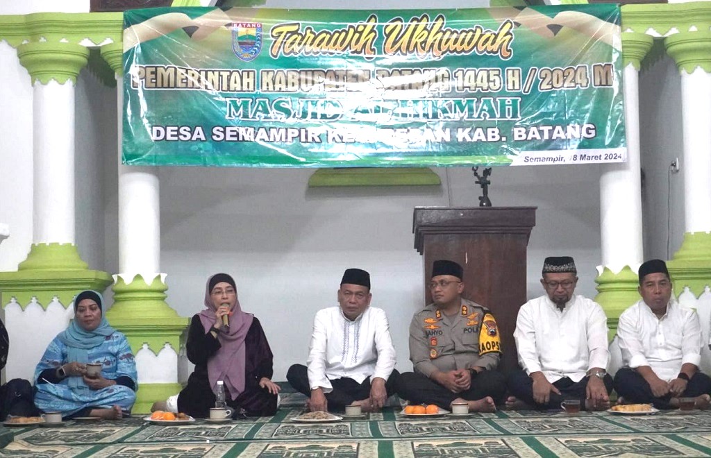 Lebih Dekat ke Warga, Pemkab Batang Gelar Tarawih Ukhuwah Sembari Serap Aspirasi Warga 