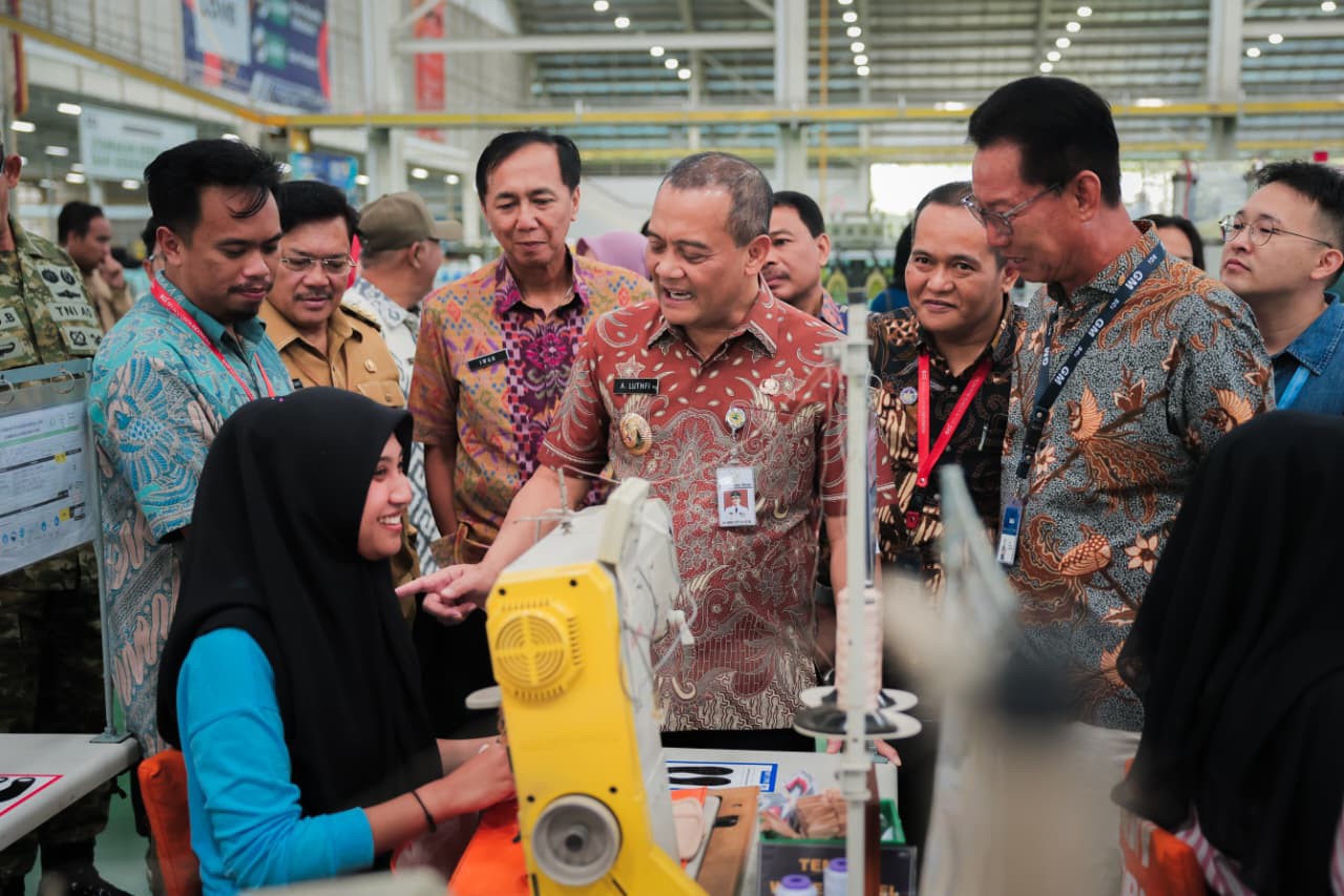 Ahmad Luthfi Pantau Langsung THR Perusahaan, Pastikan Hak Pekerja Terpenuhi Tepat Waktu