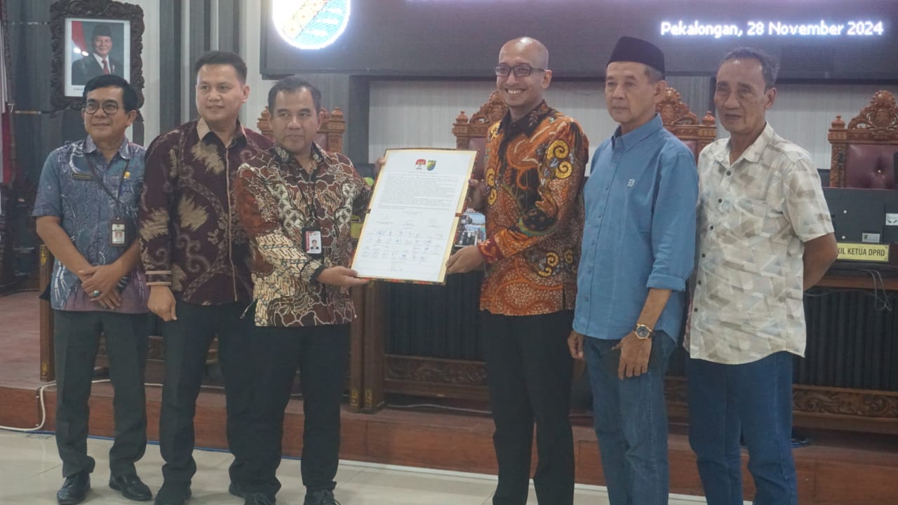 DPRD Kota Pekalongan Teken Komitmen Anti Korupsi Bersama KPK