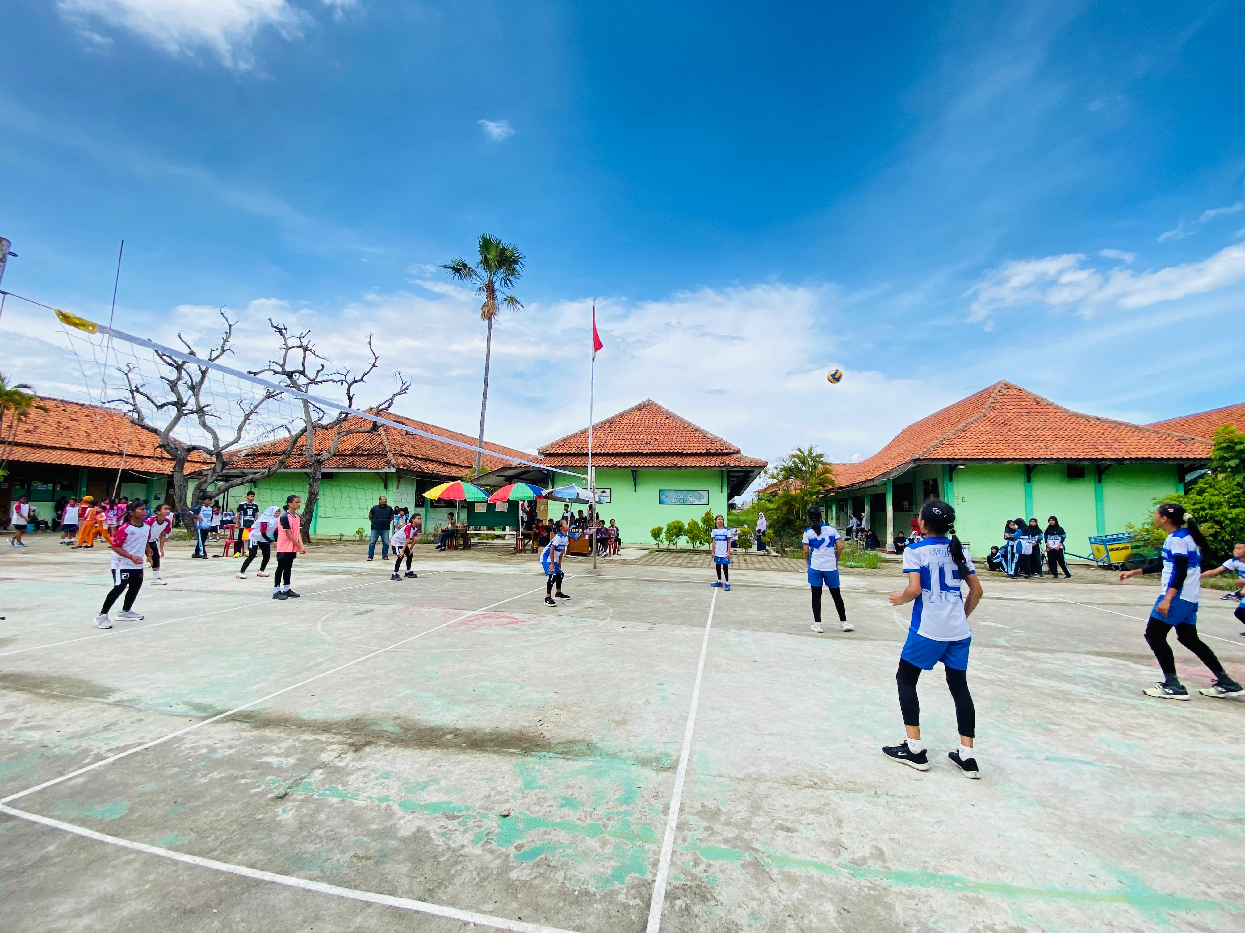 Rayakan 42 Tahun, SMPN 4 Pekalongan Gelar Pesta Olahraga dan Seni, Targetkan Kualitas Pendidikan Meroket
