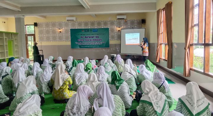 Bantu Pemerintah Turunkan Angka Stunting, Kader Fatayat NU Kota Pekalongan Ikuti Orientasi PMBA 