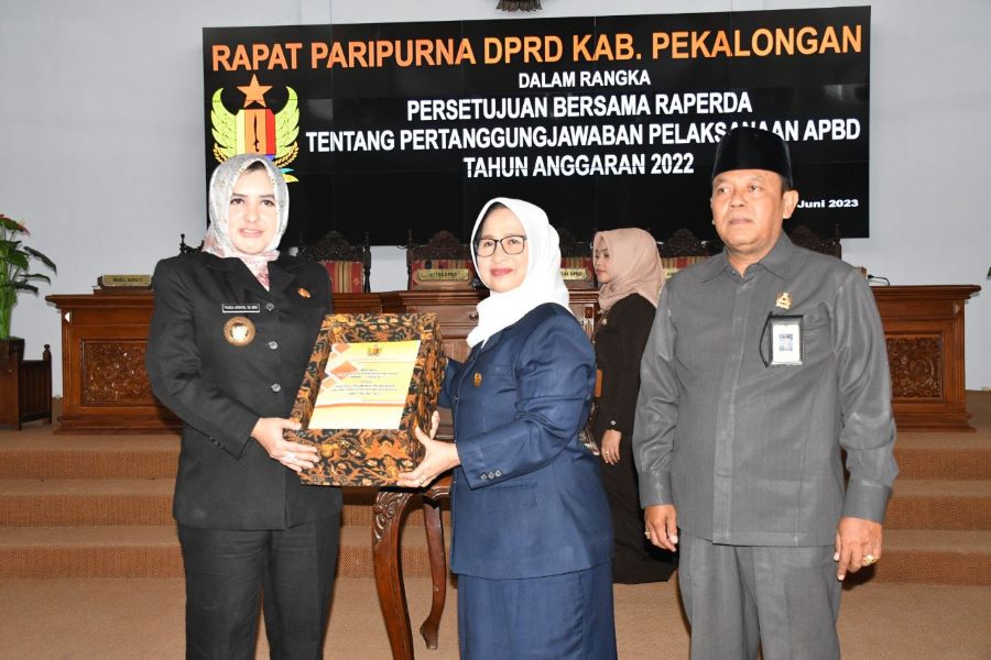 DPRD dan Bupati Setujui Bersama Raperda Pertanggungjawaban Pelaksanaan APBD TA 2022