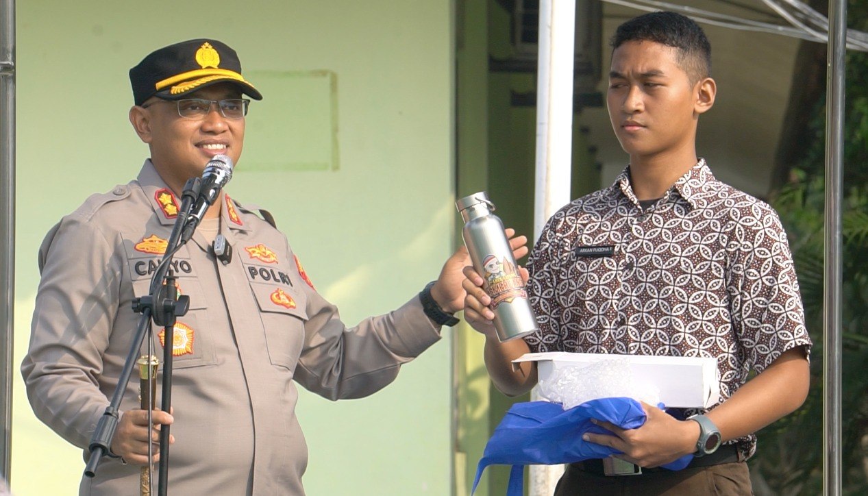 Kapolres Batang Beri Semangat ke Arkan, Siswa SMAN 1 Subah yang Terpilih jadi Calon Paskibraka Jateng