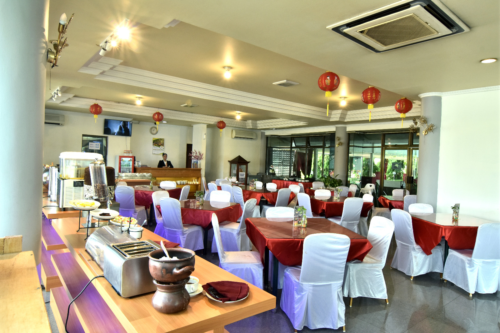 Rayakan Imlek, Hotel Sendang Sari Batang Tawarkan Dinner Keluarga Bernuansa Tionghoa