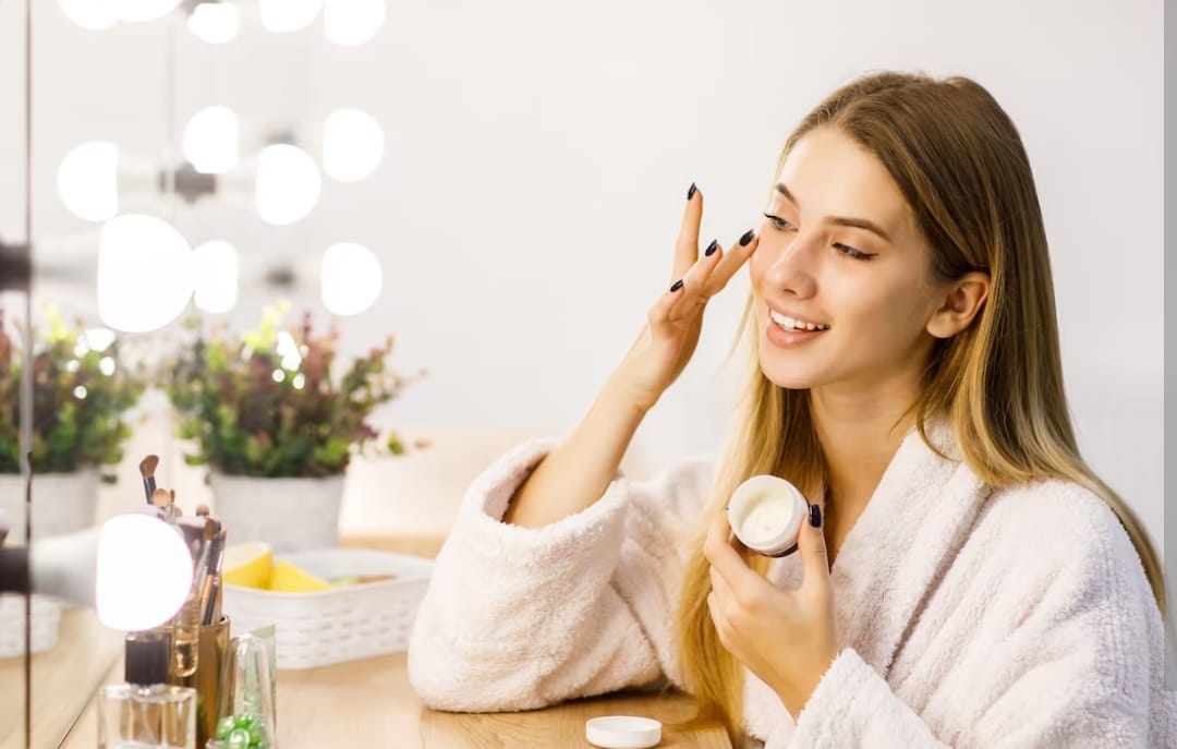 Bikin Wajah Mulus Dalam 3 hari! Inilah 4 Skincare untuk Pori-Pori Besar yang Murah dan Pudarkan Flek Hitam