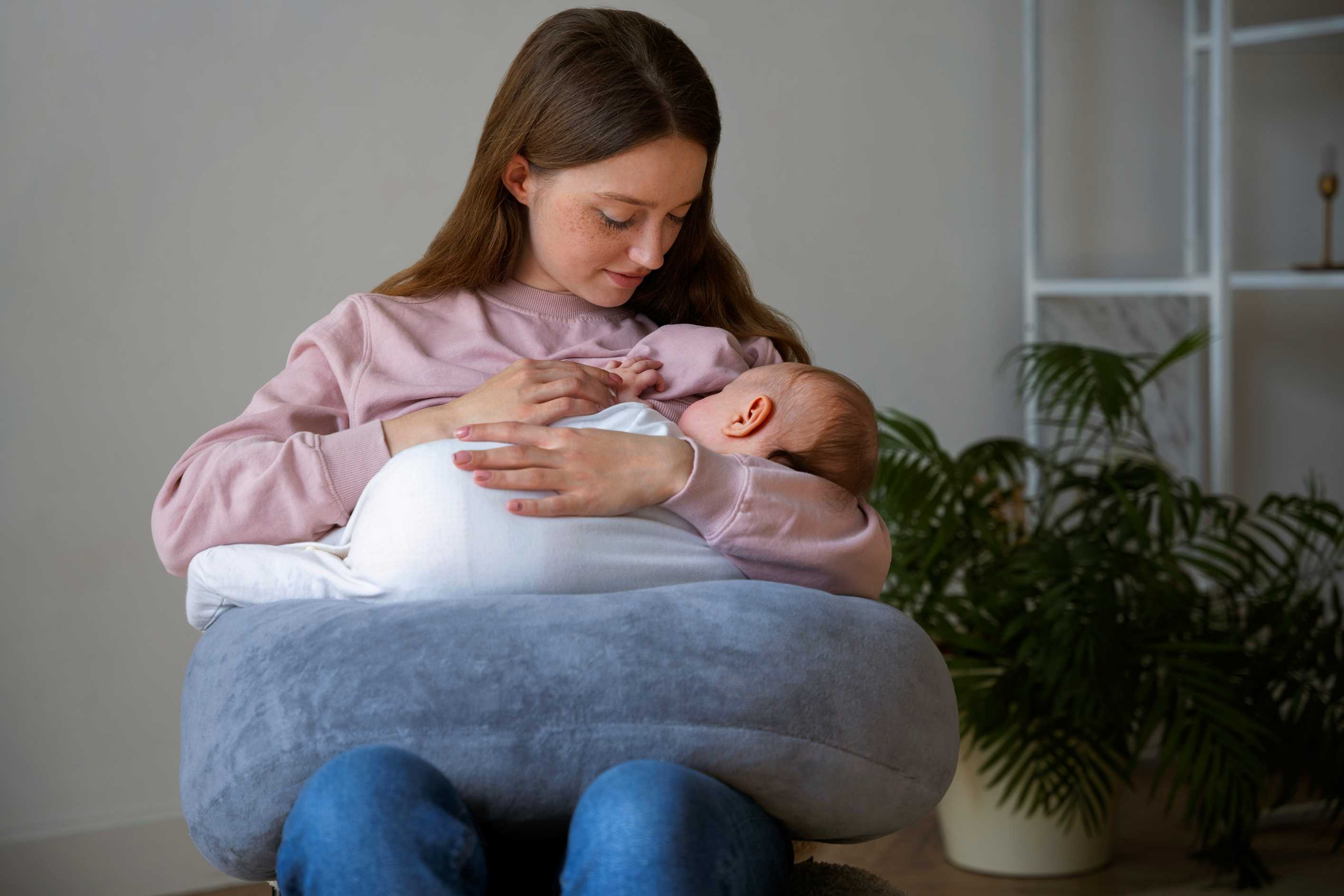 Rekomendasi Vitamin untuk Ibu Menyusui yang Aman dan Menjaga Kondisi Ibu Tetap Prima