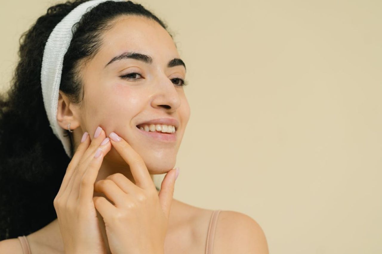 4 Sunscreen Kolagen untuk Wajah Berflek Hitam yang Bikin Awet Muda 