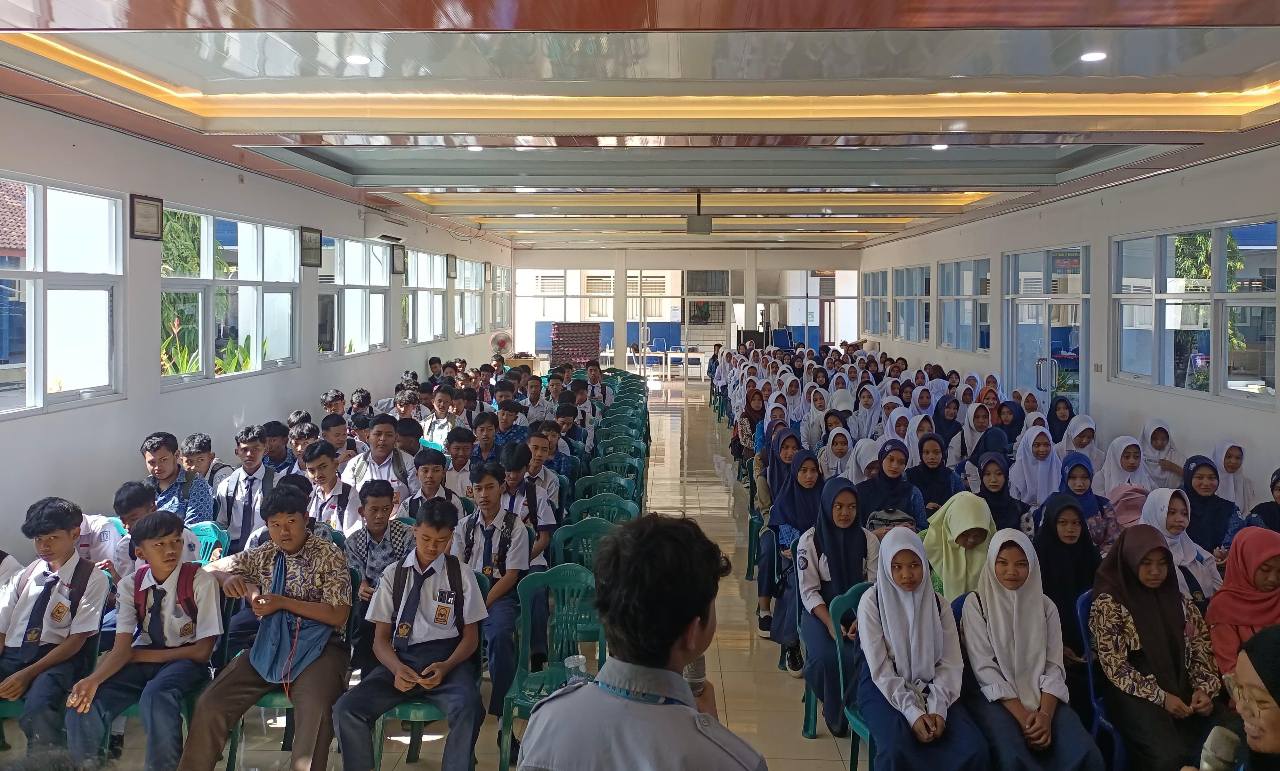 Akses Pendidikan Gratis  Diperluas, Pemprov Jateng Tampung 72.460 Siswa Miskin