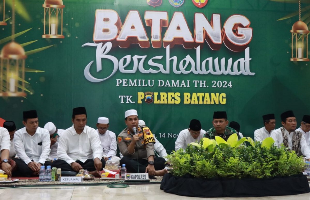 Jaga Kondusivitas Pemilu, Polres Batang Bersama Ulama dan Warga Gelar Sholawat dan Doa Bersama