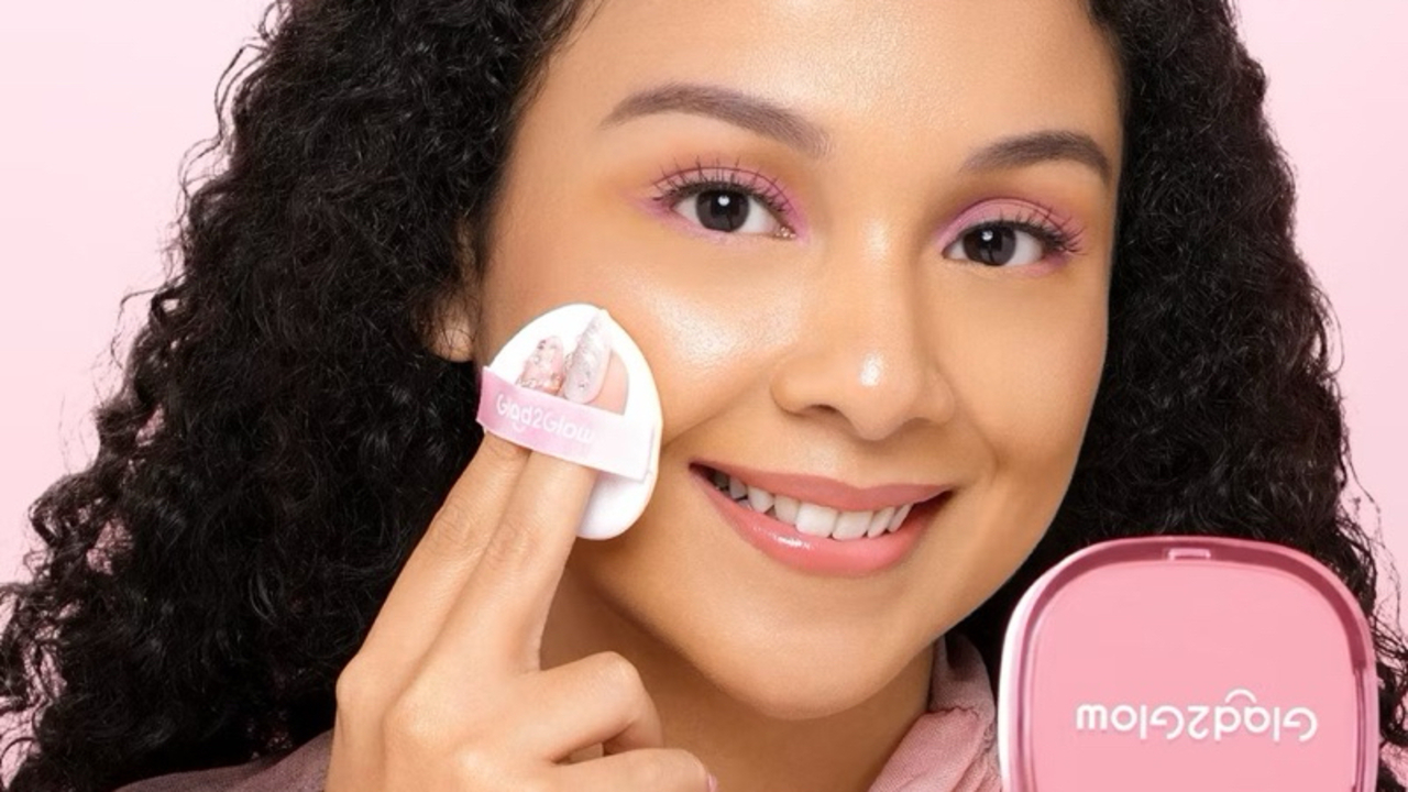 Auto Glowing! Ini Dia 5 Bedak yang Sering Dipakai MUA untuk Kamu Coba