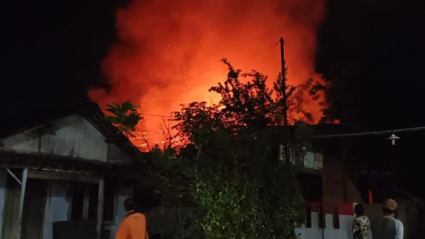 Home Industri Batik di Gumawang Pekalongan Terbakar, Polisi Masih Selidiki Penyebab Kebakaran