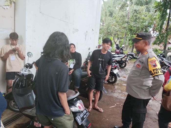 Datangi Warga Desa Legokkalong Kabupaten Pekalongan, Kapolsek Karanganyar Sampaikan Ini