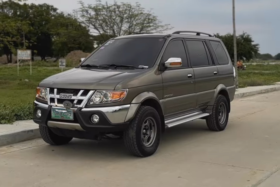 Iritnya Kebangetan, Isuzu Panther 2000 Masih Banyak Diminati Konsumen, Meskipun Teknologinya Jadul!