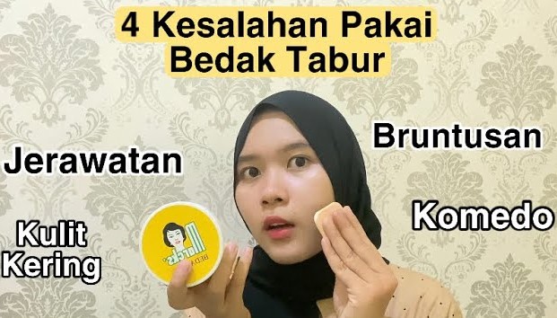 4 Kesalahan Menggunakan Bedak Tabur yang Bisa Merusak Kulit, Supaya Kulitmu Jauh dari Komedo dan Jerawat