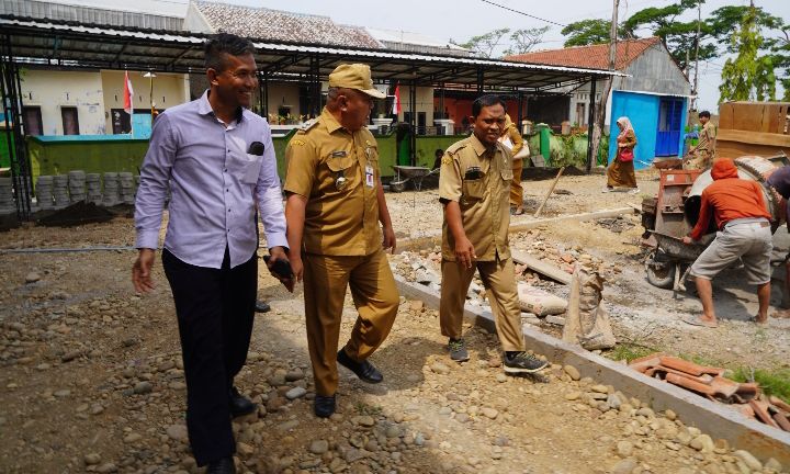 Proyek Pembangunan Gedung SMPN 10 Pekalongan Capai 80% 