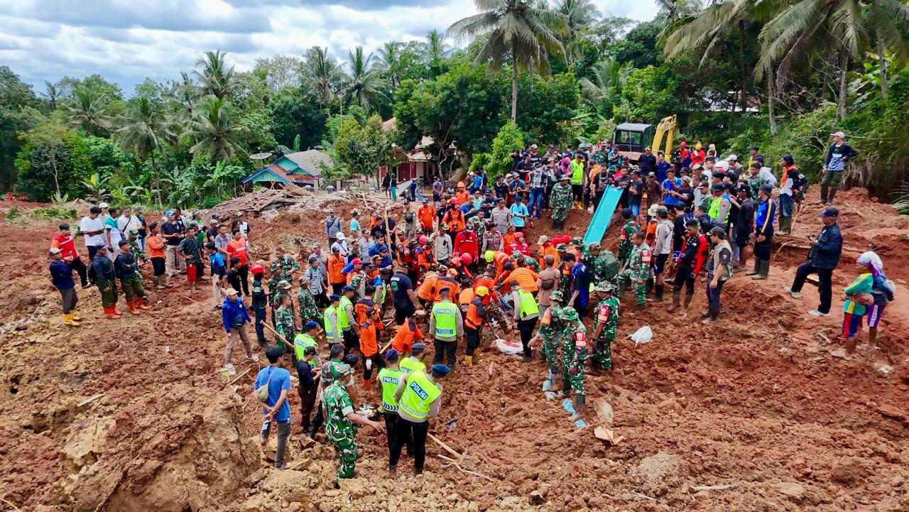 Hari Ketiga Longsor Majenang, 6 Korban Ditemukan dan BPBD Jateng-Tim Gabungan Terus Lakukan Pencarian
