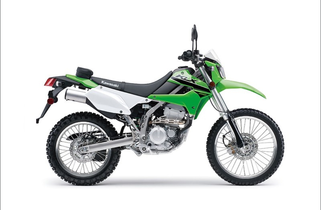 Kawasaki KLX 250 Wujud Nyata Motor Trail Modern dengan Harga Terjangkau, Cocok untuk yang Suka Trabas!