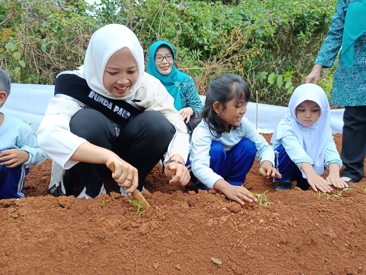 Kembangkan Pembelajaran Dekat ke Alam, Bunda PAUD Dorong TK di Batang Punya Nilai Plus