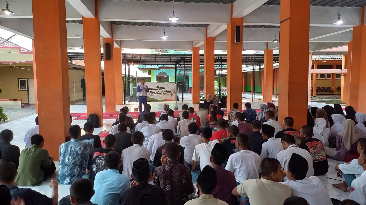 Safari Ramadhan Berbagi Keselamatan dengan Pelajar SMK/SMA