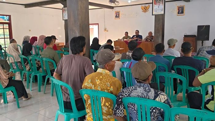 Kades Randumuktiwaren Resmi Diberhentikan Sementara