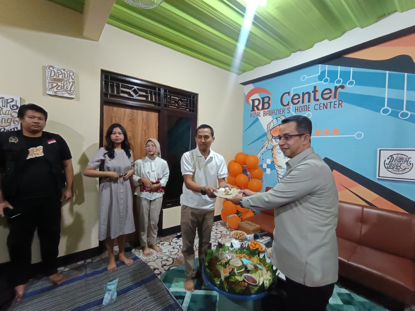 Diresmikan, RB Center Siap Jadi Wadah Kreatif dan Aspirasi Masyarakat Batang dan Sekitarnya