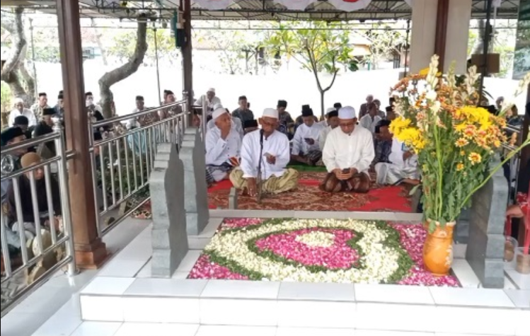 Kyai Amir Idris Simbang Kulon, Ulama Besar Santri Kesayangan KH Sholeh Darat dan Syekh Mahfud Termas