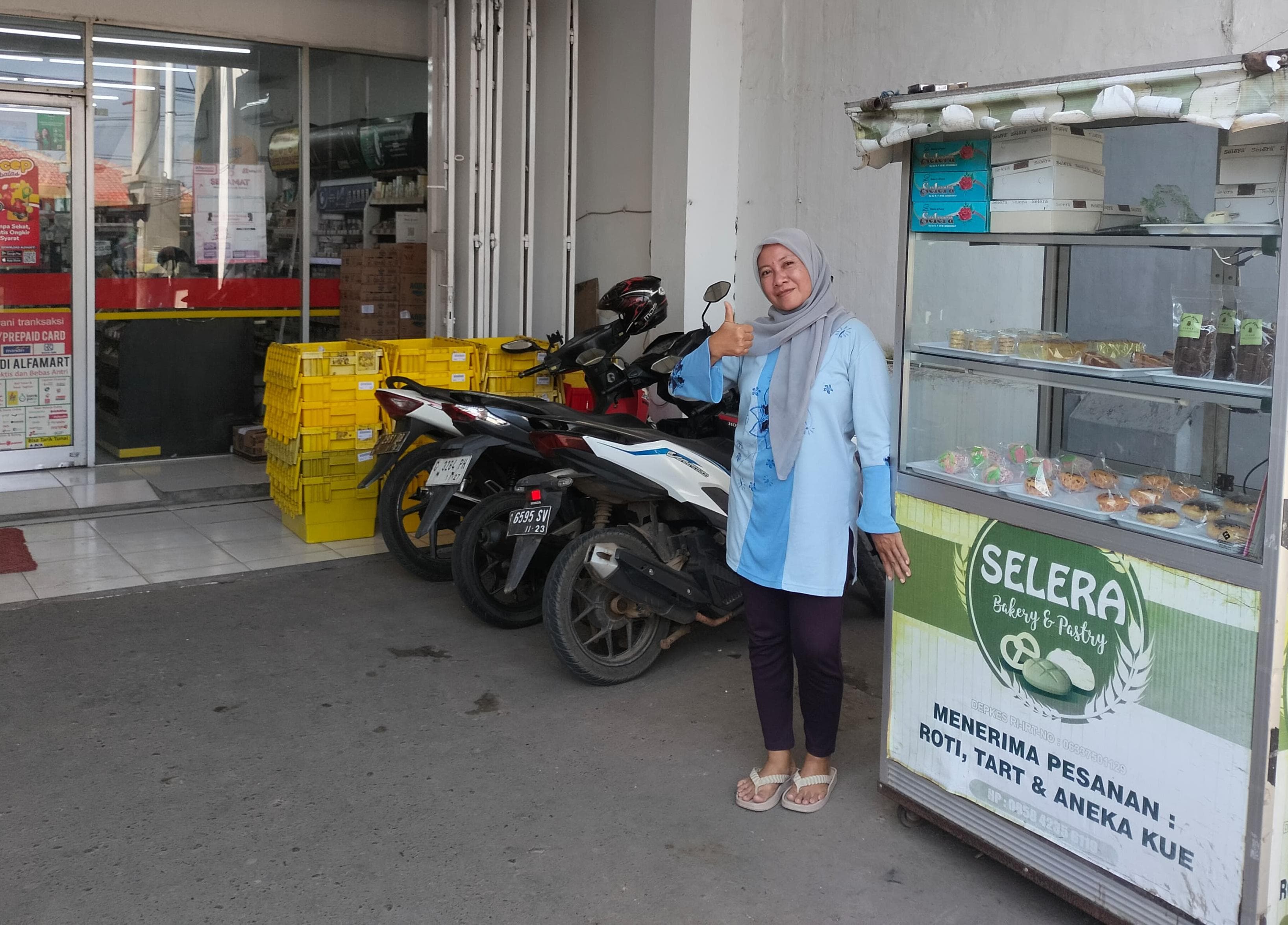 Kisah Sukses Indriani Jualan Aneka Kue Sejak 2018, Dimulai Sewa Teras Toko Alfamart
