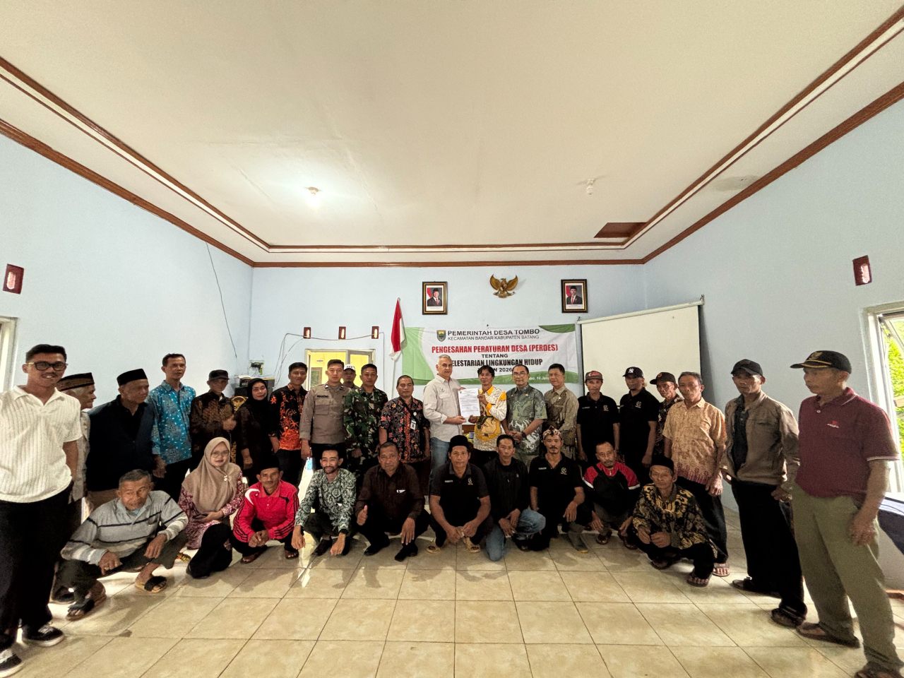 Pemerintah Desa Tombo Sahkan Perdes Lingkungan Hidup, Libatkan Pemerintah hingga Swasta