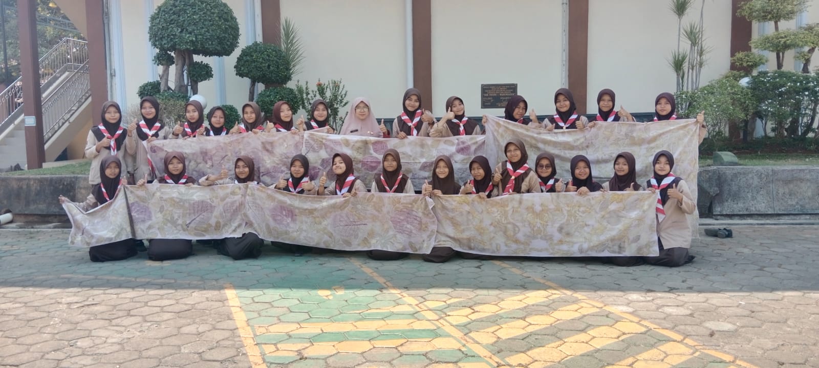 Pelajar SMKN 1 Warungasem Diajak Dukung Fashion Ramah Lingkungan