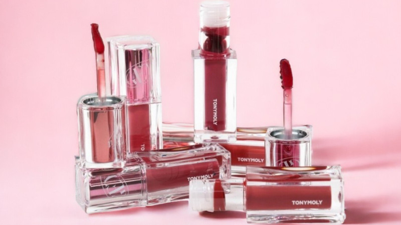 Ini Dia 4 Lip Tint yang Bagus untuk Bibir Hitam dan Kering, Mulai 20 Ribuan!