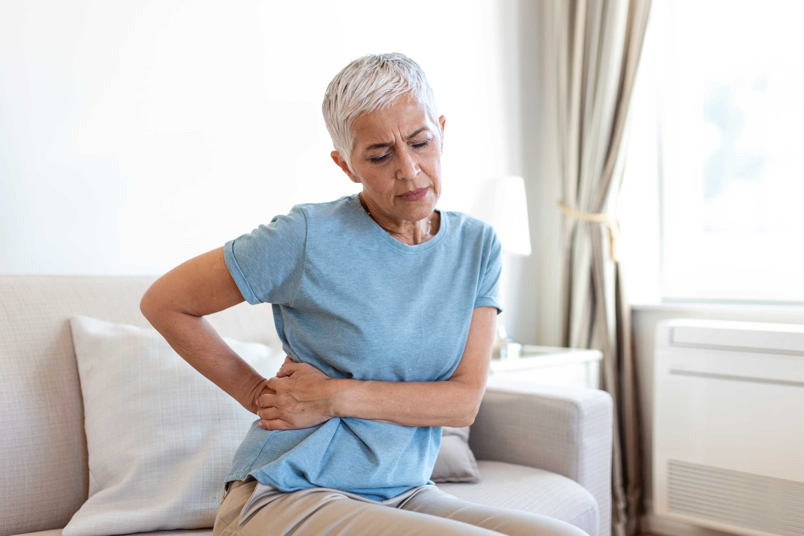 Waspada! Ini Dia 8 Kebiasaan Penyebab Osteoporosis yang Harus Dihindari