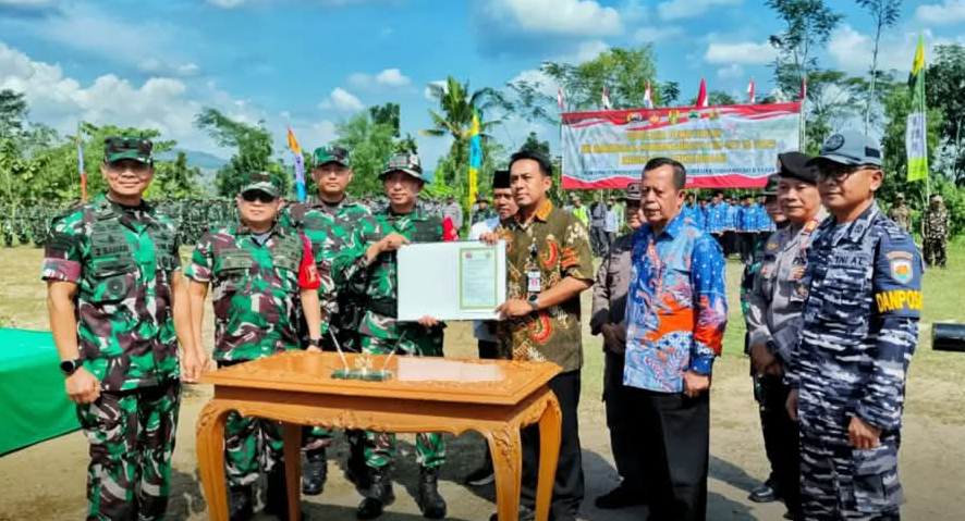 Pimpinan DPRD Kabupaten Pekalongan Apresiasi TMMD Reguler ke125 di Desa Windurojo Kesesi