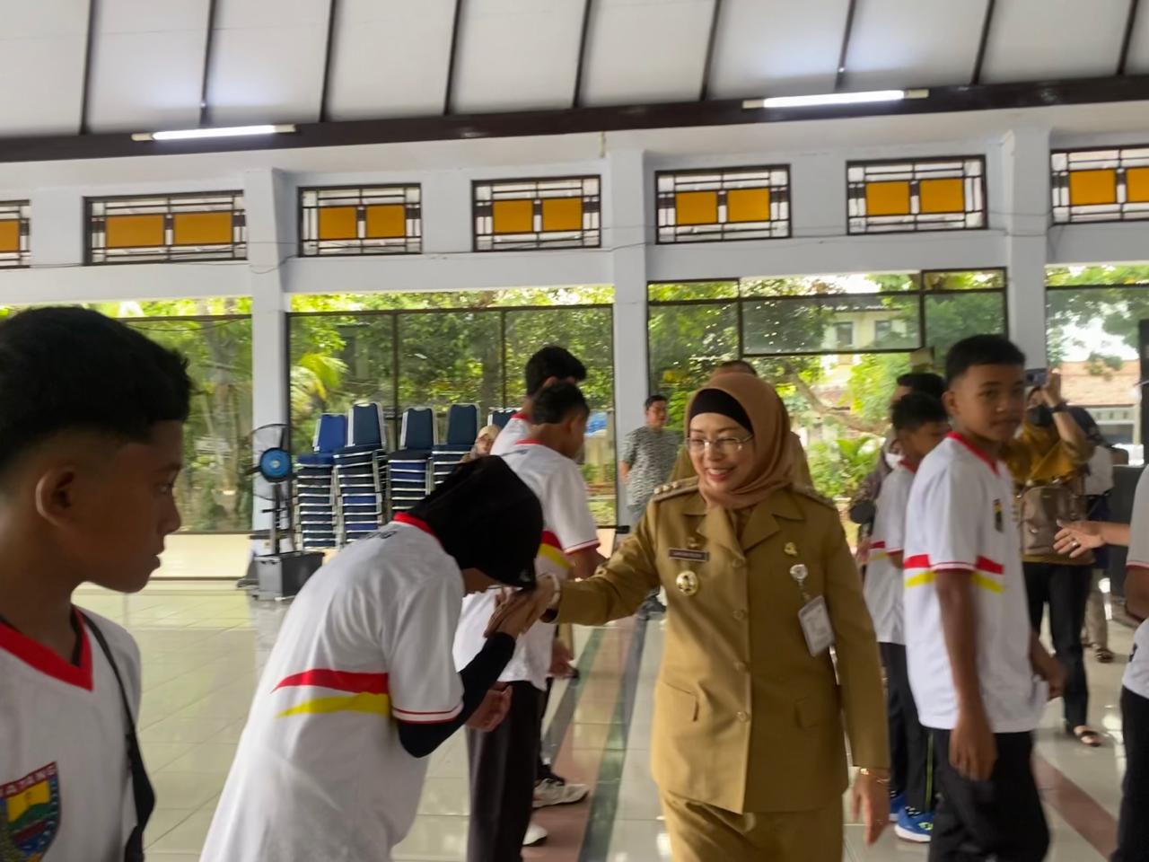 Targetkan Raih Emas, 57 Atlet Batang Berangkat ke Popda SD dan SMP Tingkat Jawa Tengah