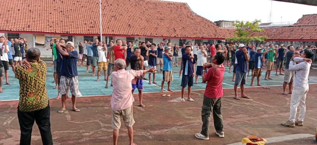 Senam Pagi Tertib dan Aman, Wujud Pembinaan yang Humanis di Lapas Pekalongan