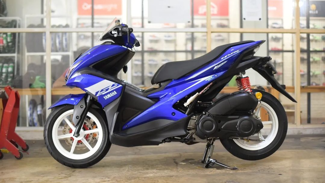 Yamaha Aerox 155 2024 Hadir dengan Warna Baru Membuatnya Menjadi Idola Skuter Matic Masa Kini!